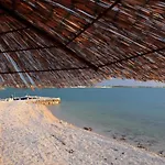 Family Friendly Seaside - Mulo, Zadar - 6155 شقة