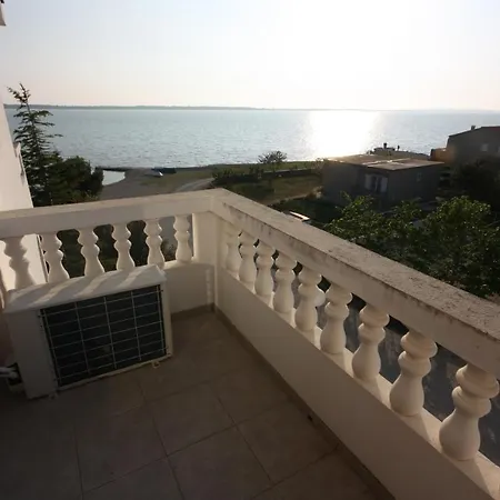 Family Friendly Seaside - Mulo, Zadar - 6155 * ヴーシ