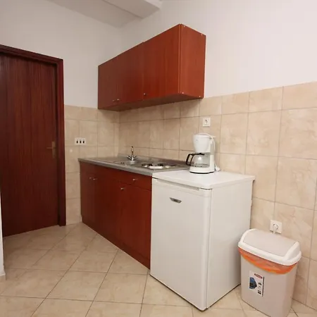 Family Friendly Seaside - Mulo, Zadar - 6155 *