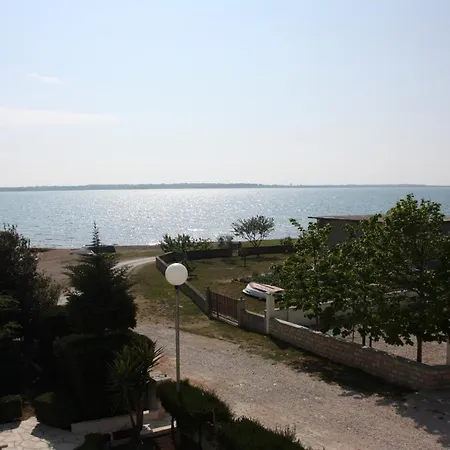 Family Friendly Seaside - Mulo, Zadar - 6155 *