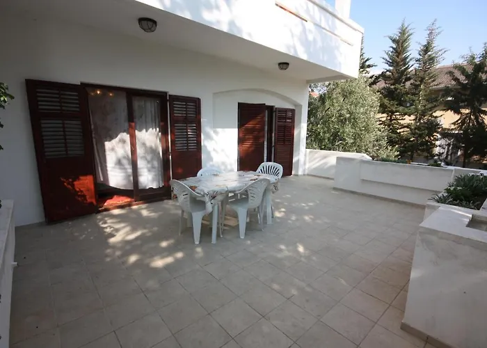 Family Friendly Seaside - Mulo, Zadar - 6155 Appartement