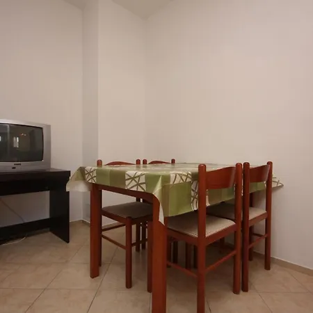 Family Friendly Seaside - Mulo, Zadar - 6155 아파트