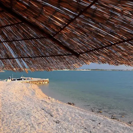 Family Friendly Seaside - Mulo, Zadar - 6155 아파트